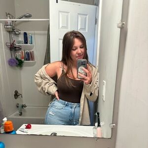 Meet your Posher, Hailey